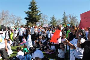 Students and parents rallying for charter schools