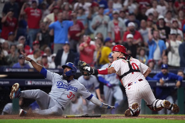 Navigation to Story: Dodgers 1 win away from NLCS